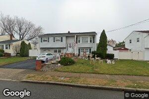 22 Beacon St, Port Reading, NJ 07064