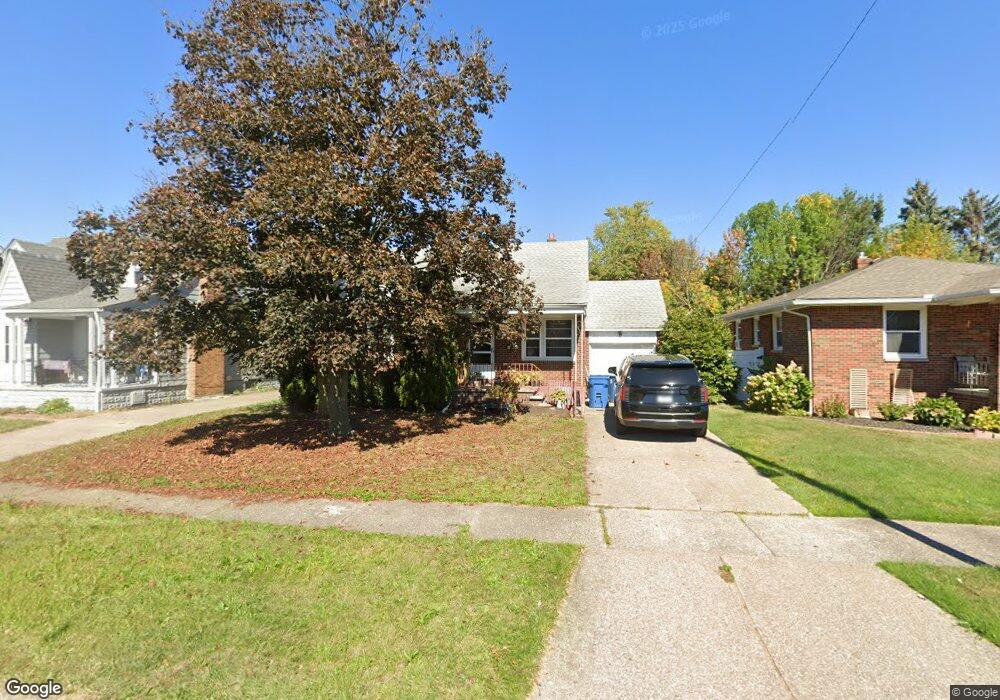 2317 E 33rd St, Lorain, OH 44055 - photo 1