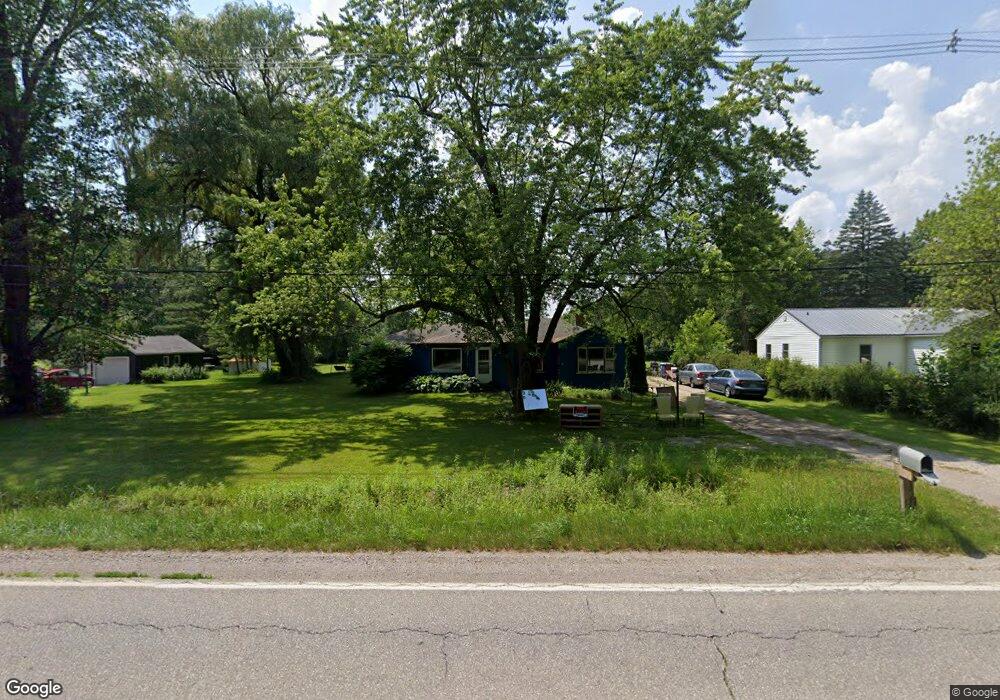 2773 N Eastman Rd, Midland, MI 48642 - photo 1