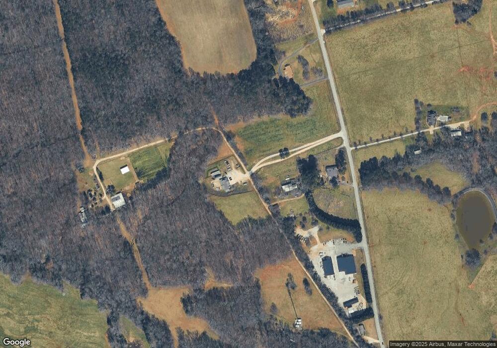 825 Storey Ln, Jefferson, GA 30549 - photo 1