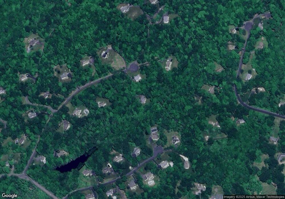 152 Hemlock Ridge Rd, Southbury, CT 06488 - photo 1