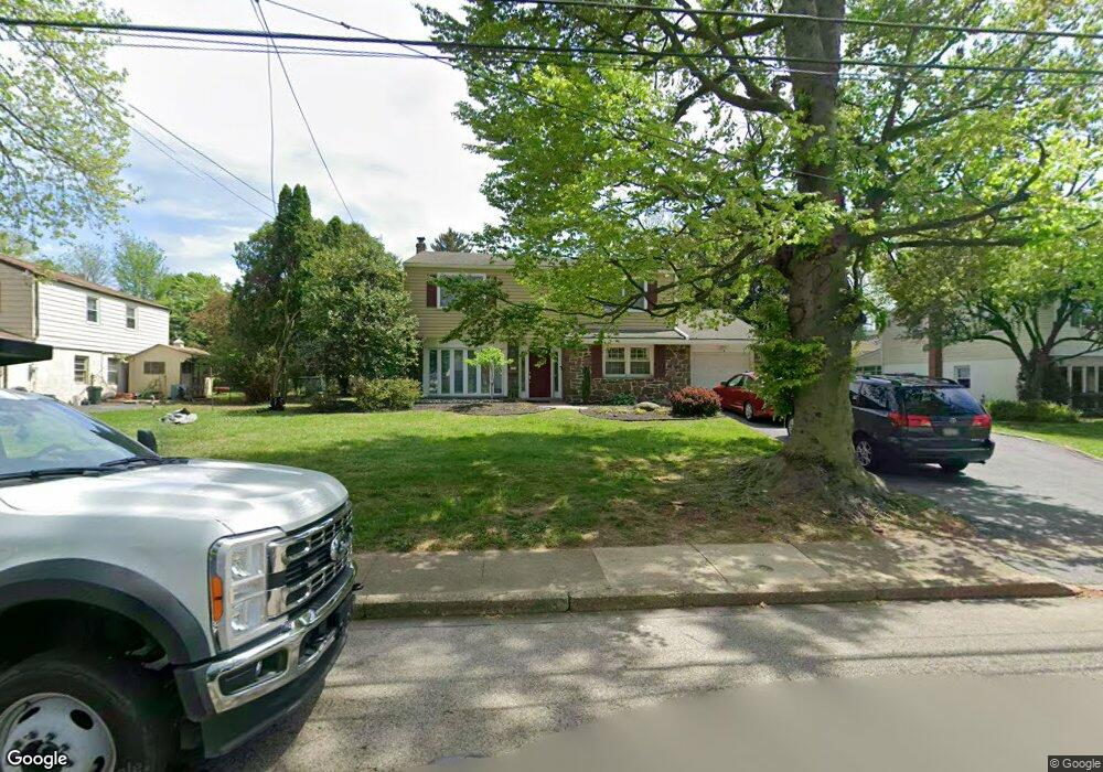 2028 Spring Mill Rd, Lafayette Hill, PA 19444 - photo 1