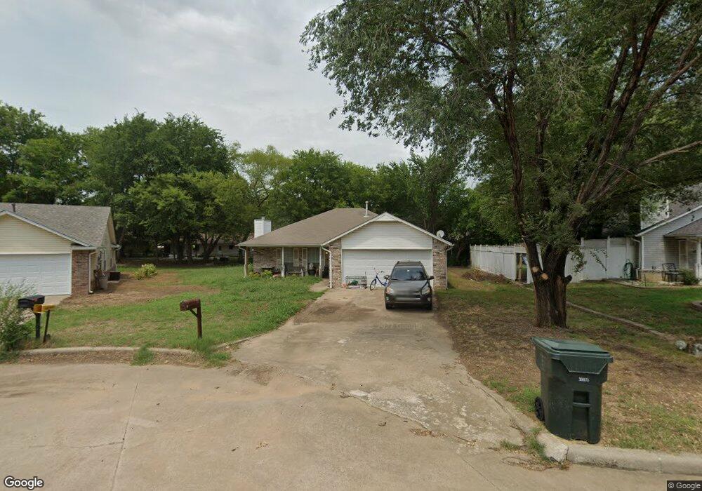 118 W 10th St S, Claremore, OK 74017 - photo 1