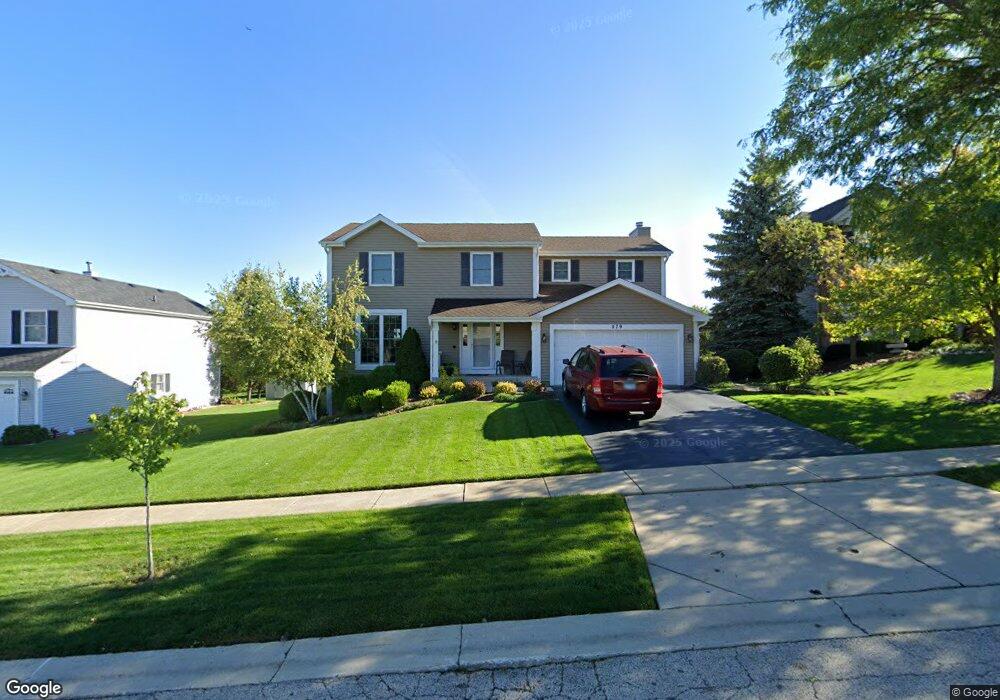 579 Flora Dr, Algonquin, IL 60102 - photo 1