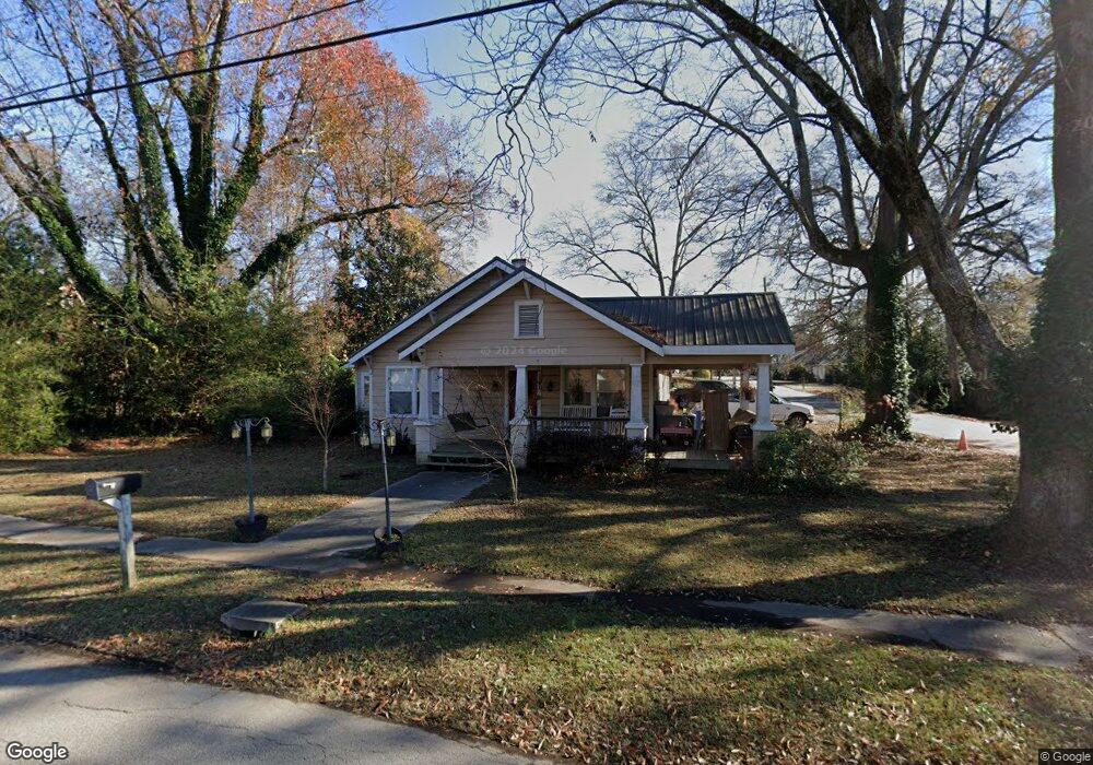 137 Hamilton Ave, Winder, GA 30680 - photo 1