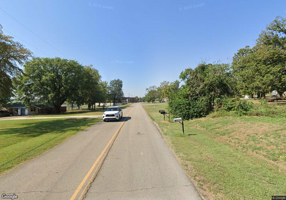 702 W Sequoyah St, Muldrow, OK 74948 - photo 1