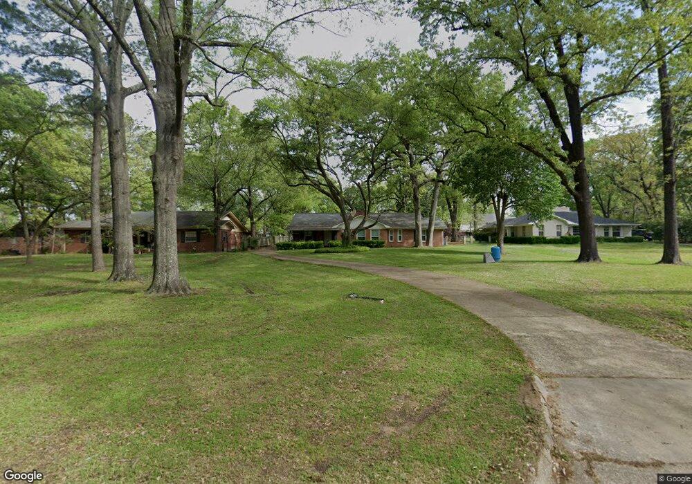 720 W 27th St, Texarkana, TX 75503 - photo 1