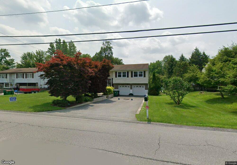 43 Sutton Park Rd, Poughkeepsie, NY 12603 - photo 1