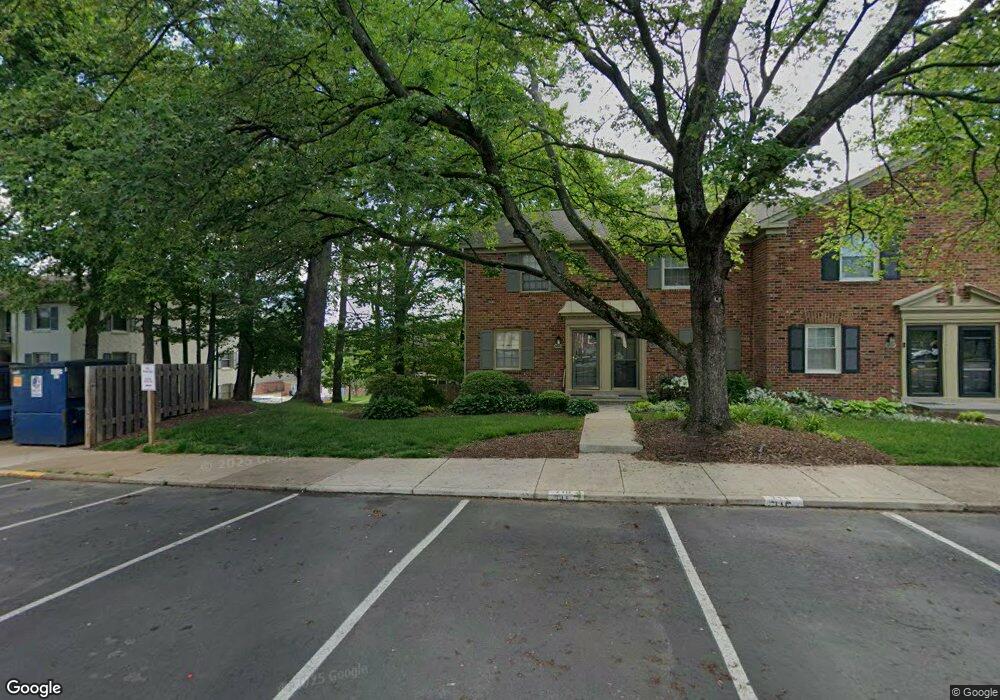 5823 Rexford Dr unit 710, Springfield, VA 22152 - photo 1