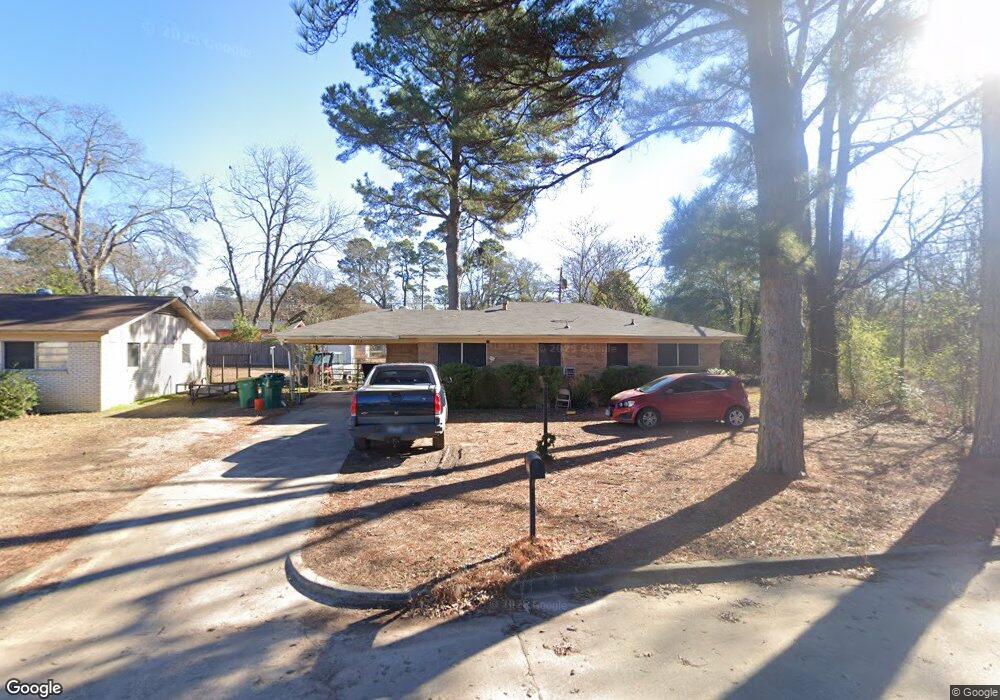 1744 Meadowbrook Ln, Texarkana, TX 75501 - photo 1
