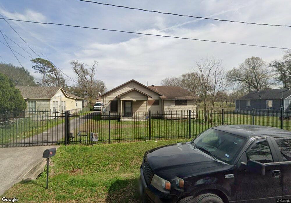 9306 Exeter St, Houston, TX 77093 - photo 1
