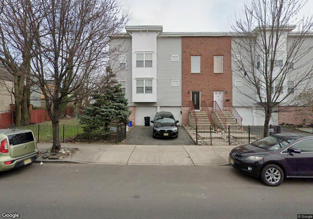424 S 10th St, Newark, NJ 07103 - photo 1
