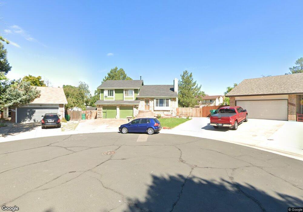 625 S Laredo Cir, Aurora, CO 80017 - photo 1