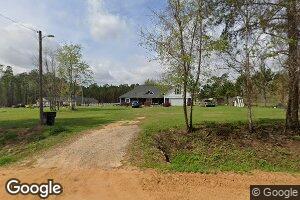 6323 Peters Rd, Ray City, GA 31645