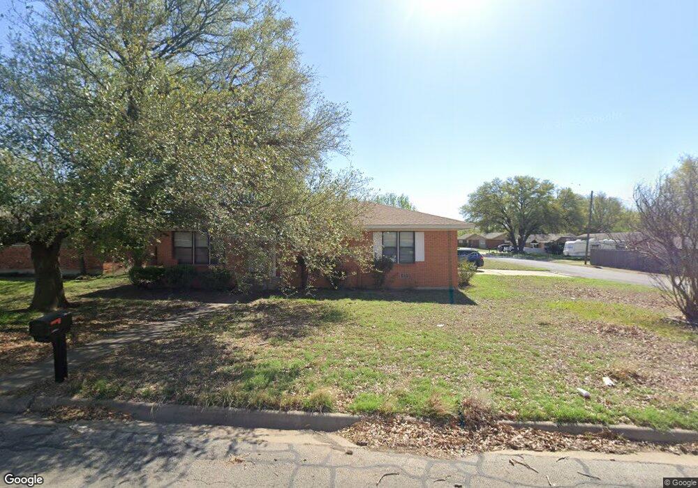 1327 Southern Blvd, Cleburne, TX 76033 - photo 1