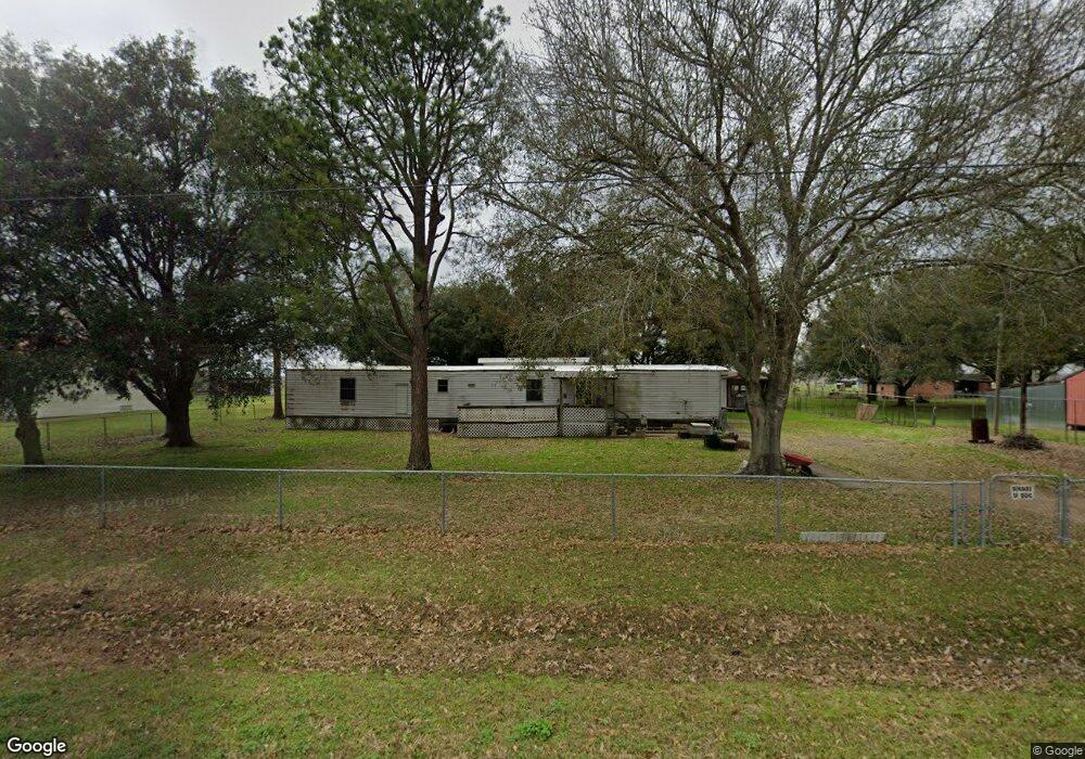 7022 Meadowgreen Ln, Needville, TX 77461 - photo 1