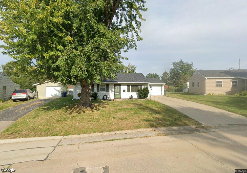 2451 Illinois St SW, Cedar Rapids, IA 52404 - photo 1