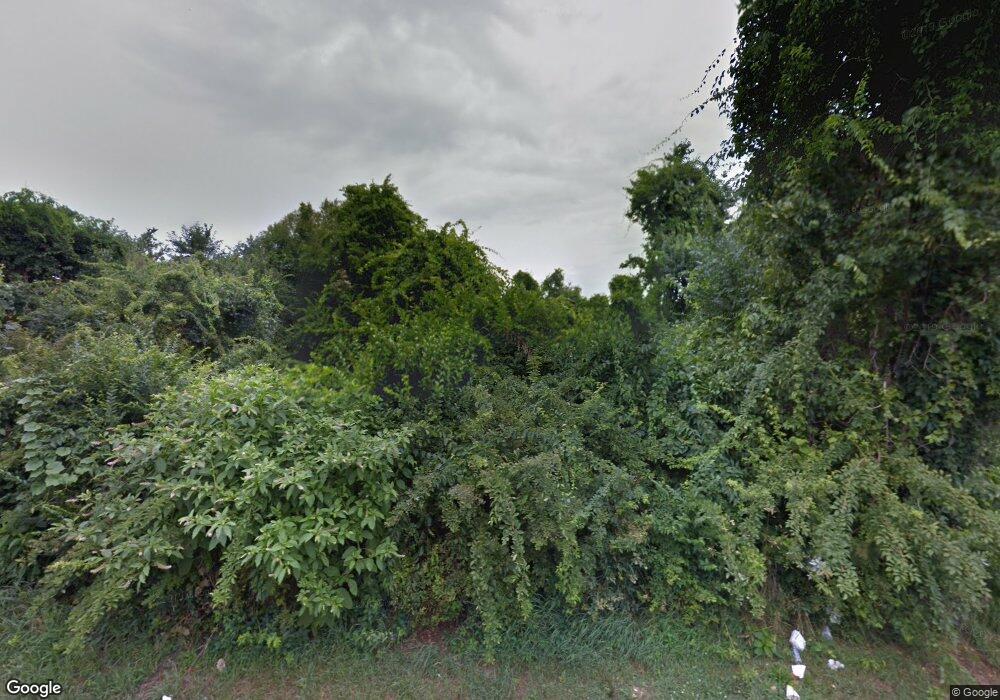 270 Peckham Ave, Middletown, RI 02842 - photo 1