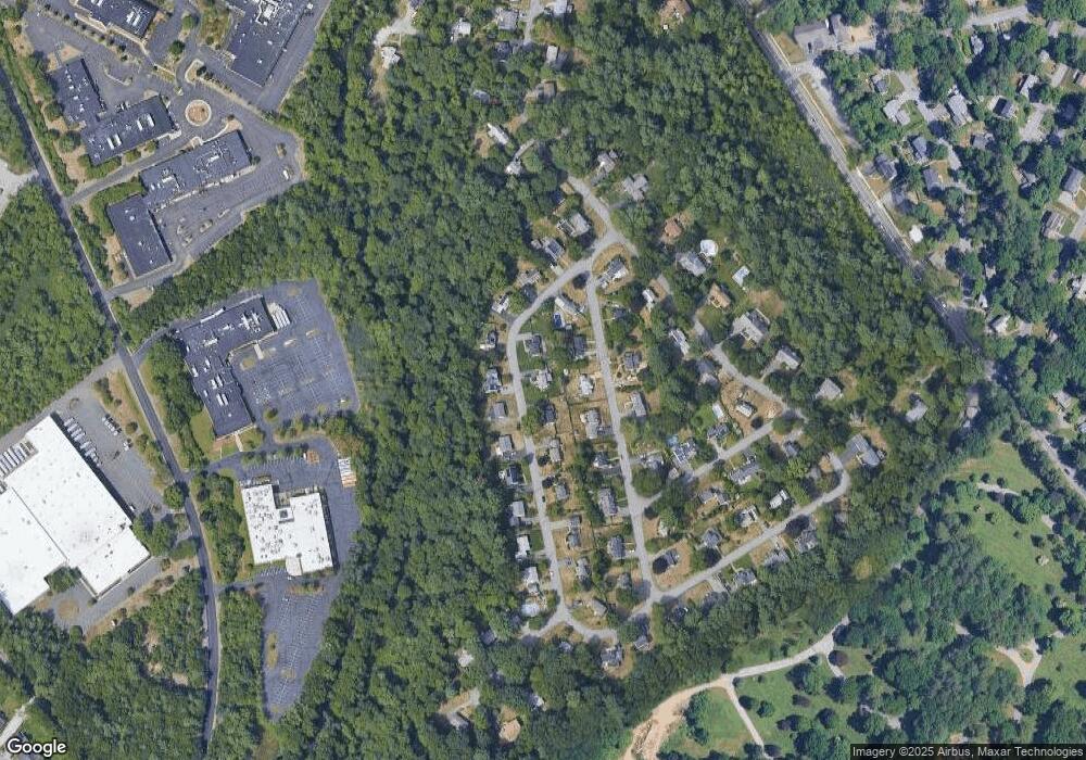 8 Curve St, Bedford, MA 01730 - photo 1