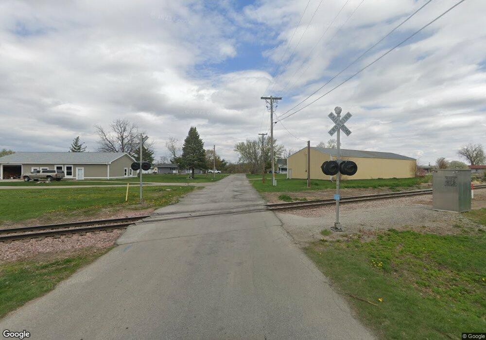 920 E 5th St N, Newton, IA 50208 - photo 1