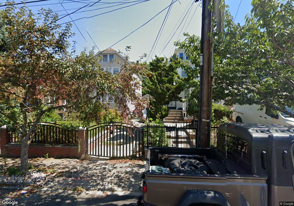 77-21 169th St, Flushing, NY 11366 - photo 1