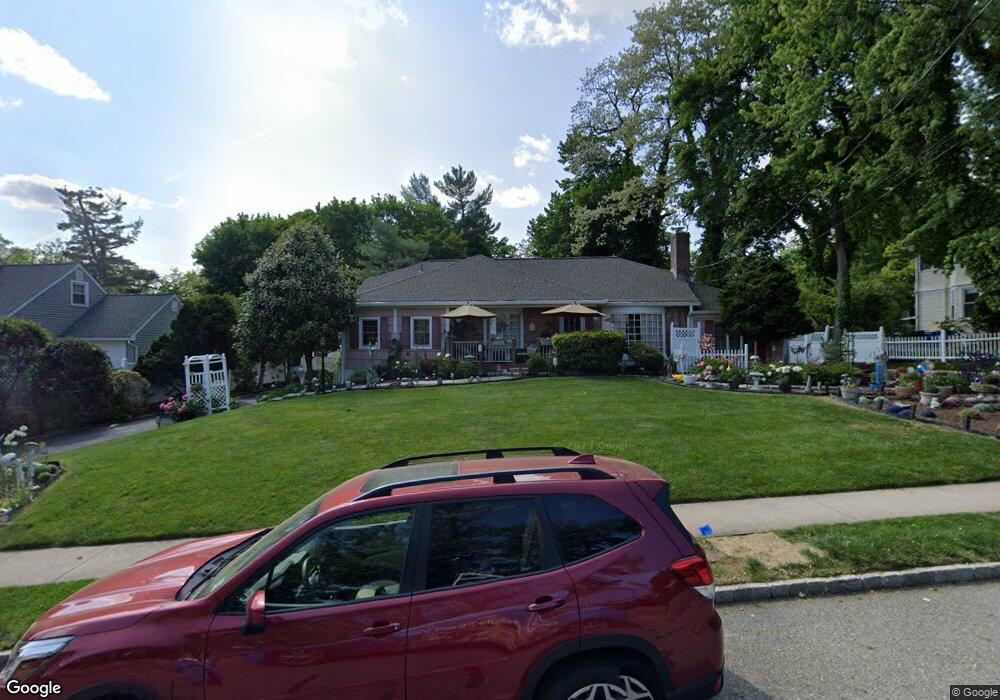 52 Olcott Ave, Bernardsville, NJ 07924 - photo 1