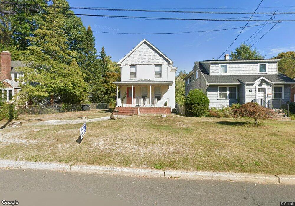 31 E Cedar St, Metuchen, NJ 08840 - photo 1