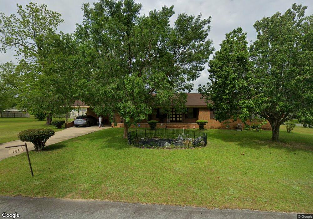 103 Taylor Cir, Fitzgerald, GA 31750 - photo 1