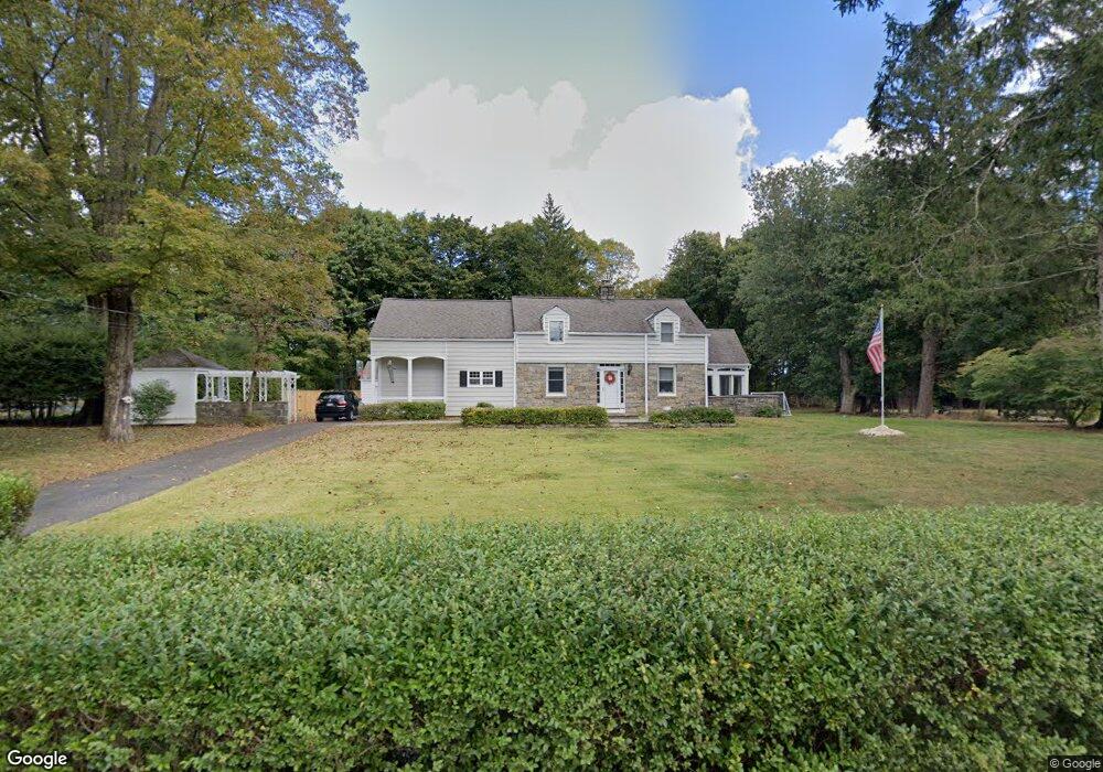 35 Old Farm Rd S, Pleasantville, NY 10570 - photo 1