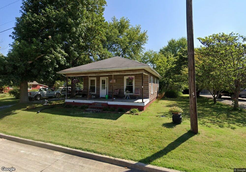 225 Liberty Rd, Harrisburg, IL 62946 - photo 1