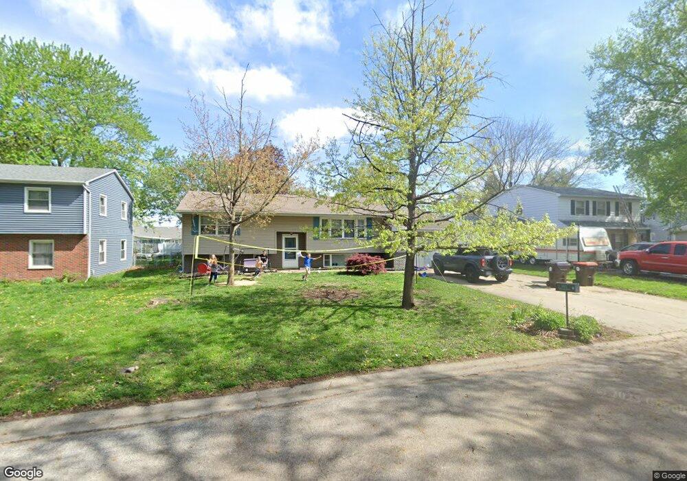 220 Rhoads Ave, Lincoln, IL 62656 - photo 1