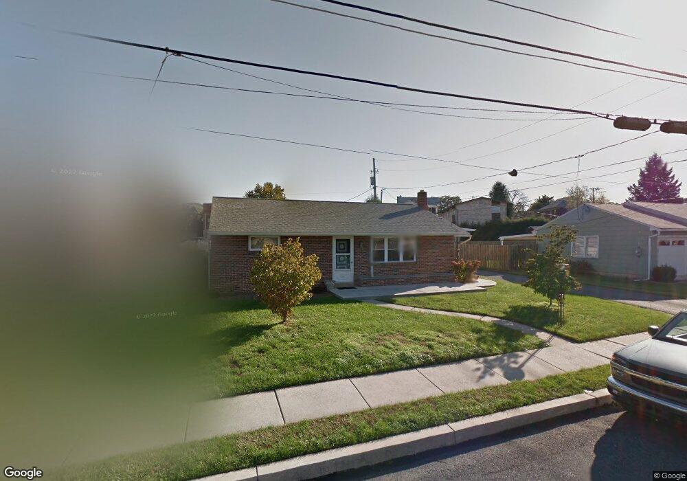 3411 Boyer St, Reading, PA 19605 - photo 1