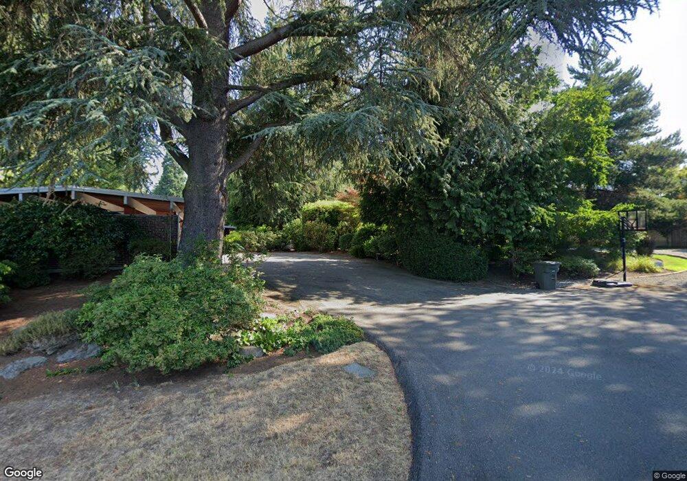 8322 Hunts Point Place, Hunts Point, WA 98004 - photo 1