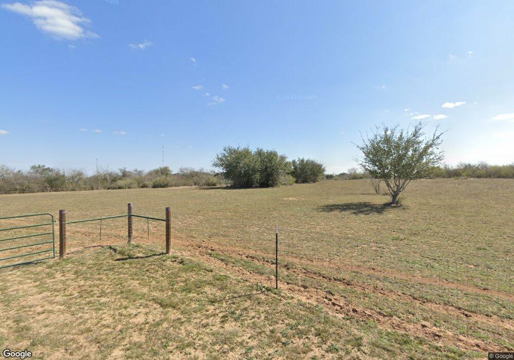 5934 Cherry Ln, Beeville, TX 78102 - photo 1