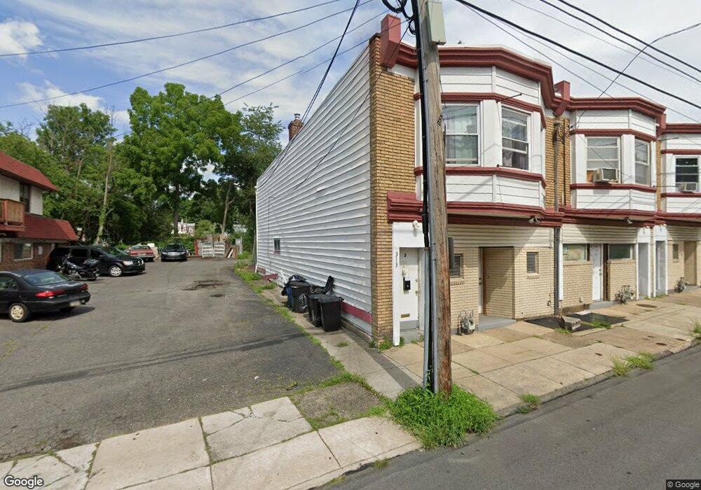 313 Clifton Ave, Darby, PA 19023 - photo 1