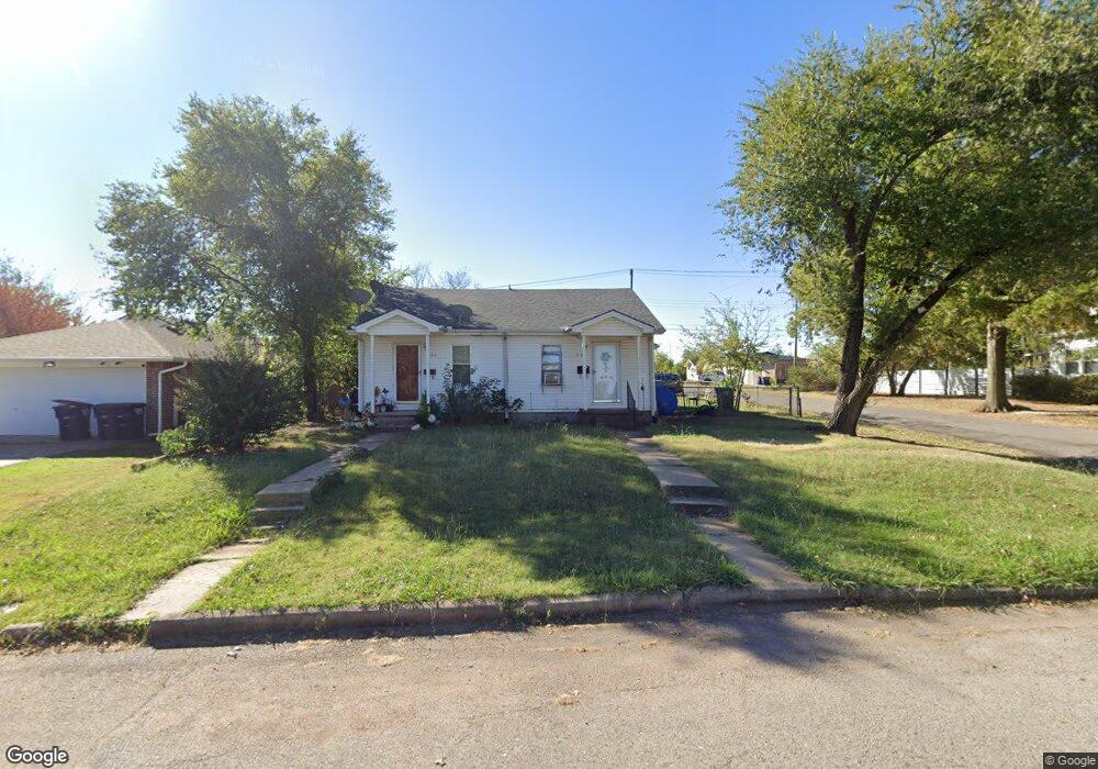 231 W Georgia St, Shawnee, OK 74804 - photo 1