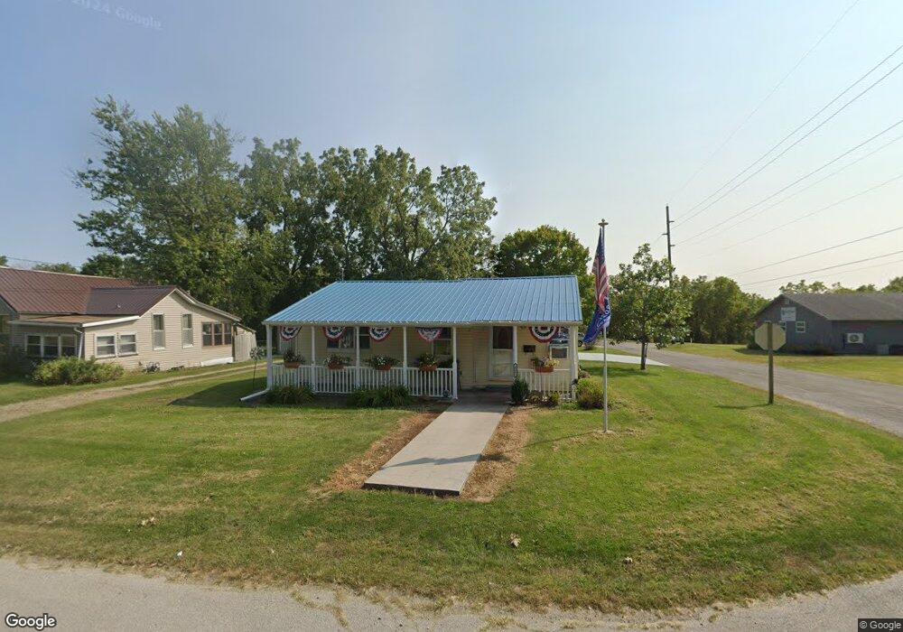 817 Locust St, Columbus Junction, IA 52738 - photo 1