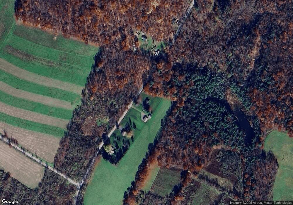 256 Stone Ridge Dr, Dalton, PA 18414 - photo 1