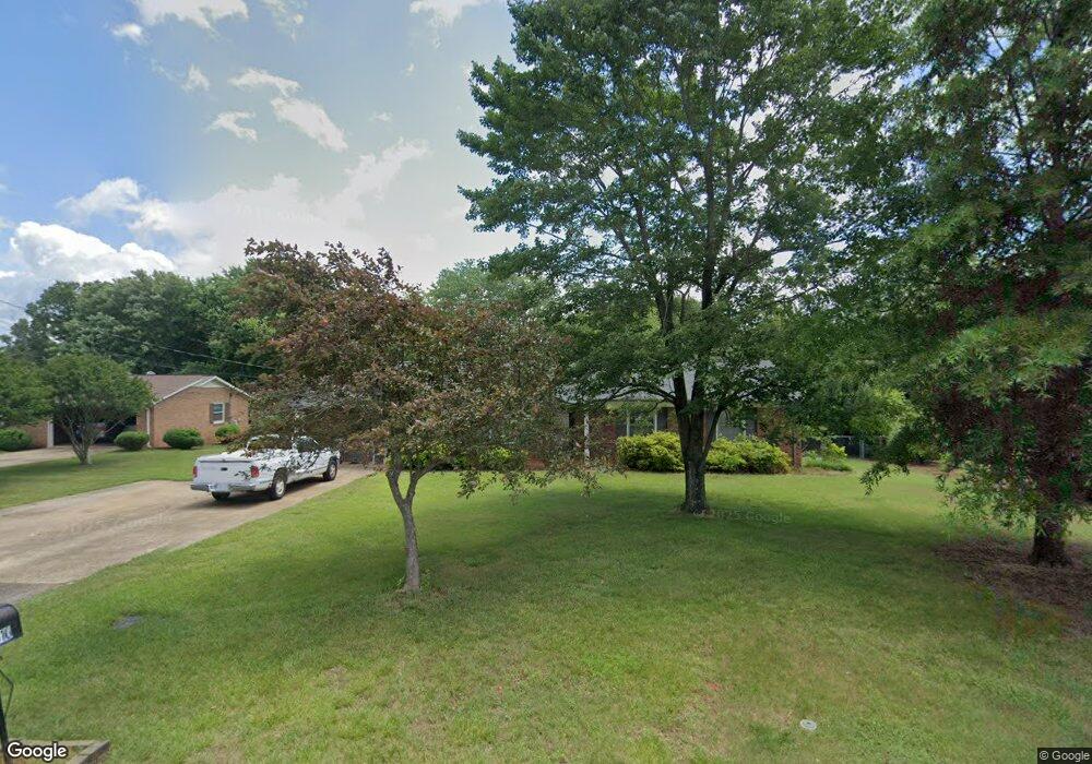 1810 Kenmore Dr, Statesville, NC 28625 - photo 1