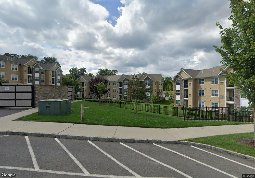 118 Aspen Ln, Phillipsburg, NJ 08865 - photo 1