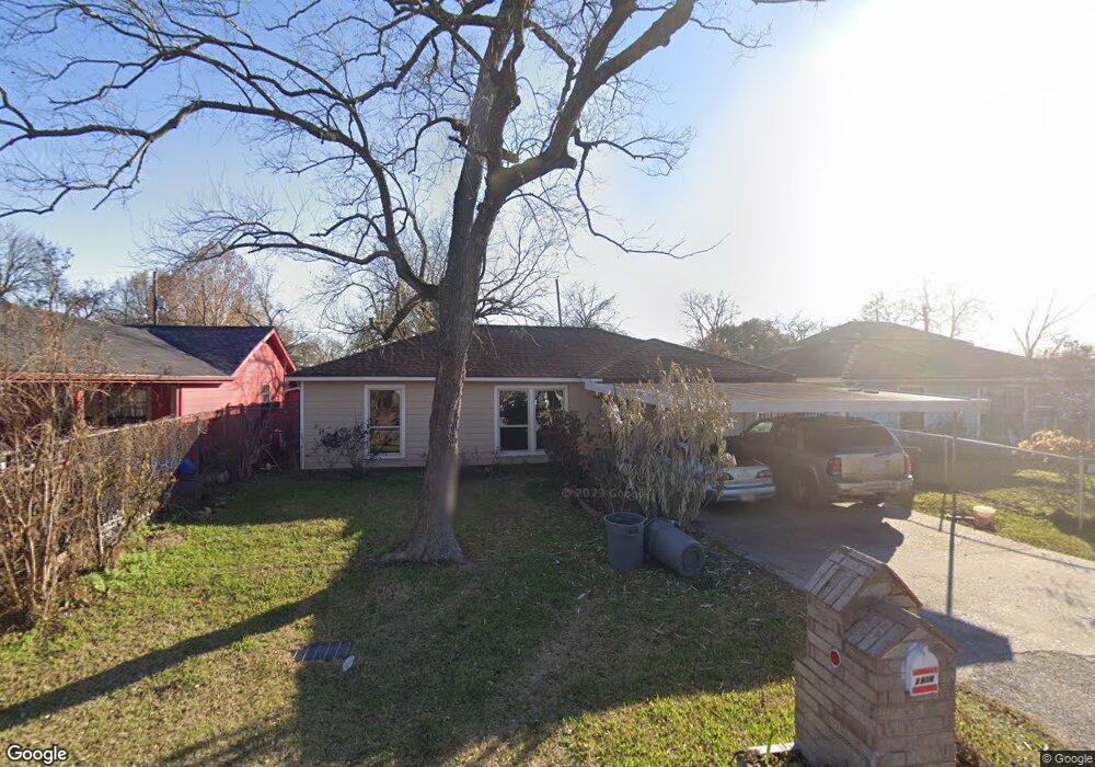 2906 Rosemary Ln, Houston, TX 77093 - photo 1