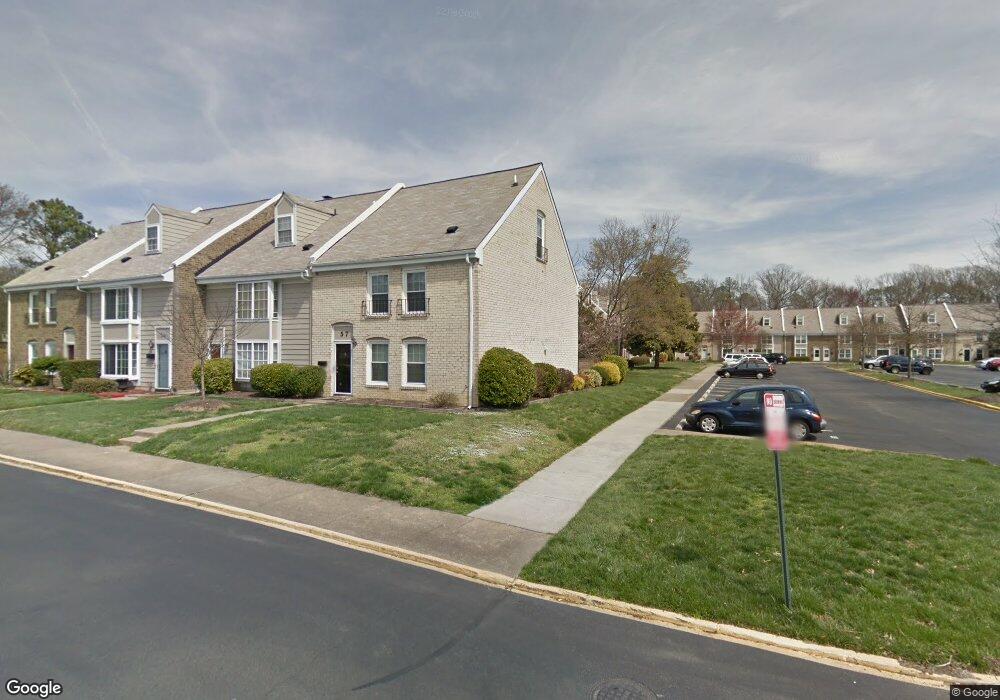 55 Skipwith Green Cir, Henrico, VA 23294 - photo 1