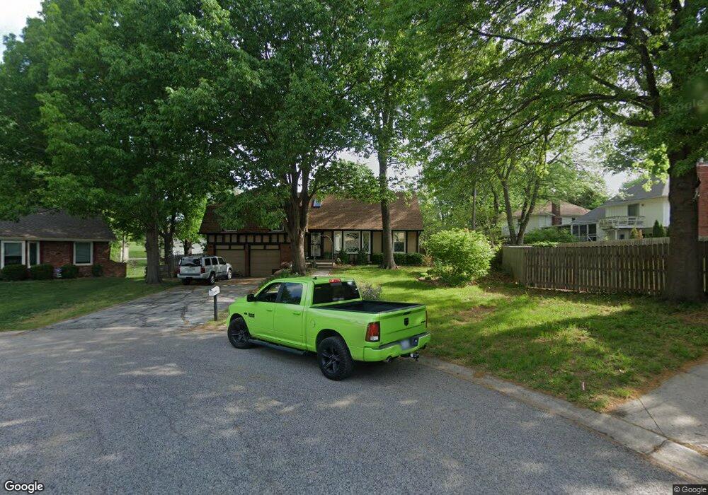 9928 Westgate St, Lenexa, KS 66215 - photo 1