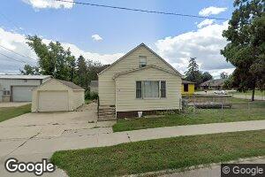 718 7th St SW, Pipestone, MN 56164