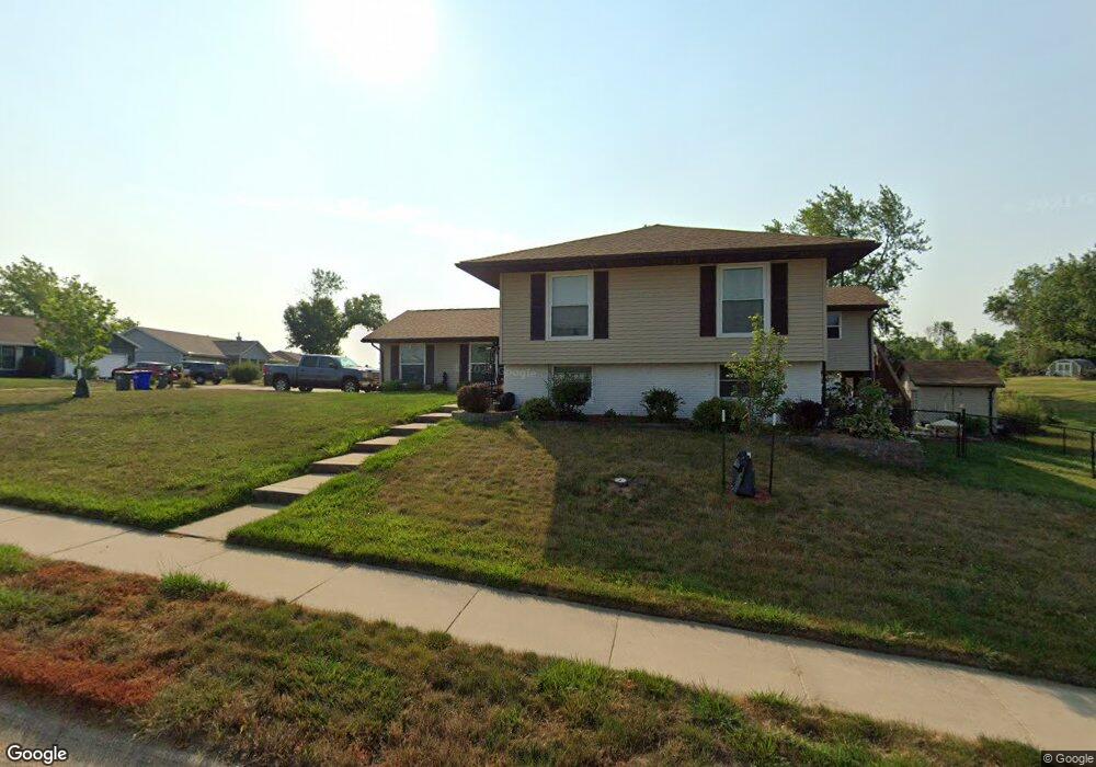 4549 Orchard Dr NW, Cedar Rapids, IA 52405 - photo 1