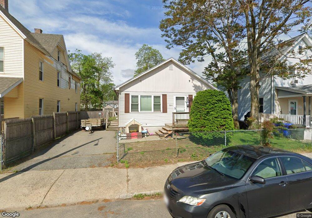 104 Colton St, Springfield, MA 01109 - photo 1