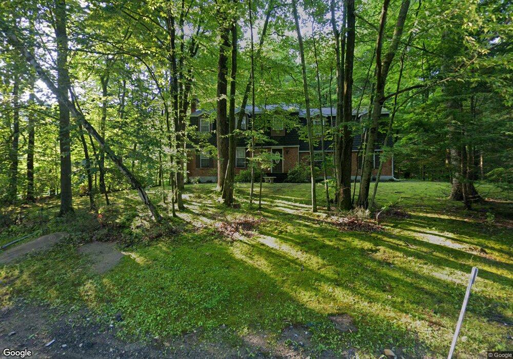 8 Walnut Ln W, Schenectady, NY 12309 - photo 1