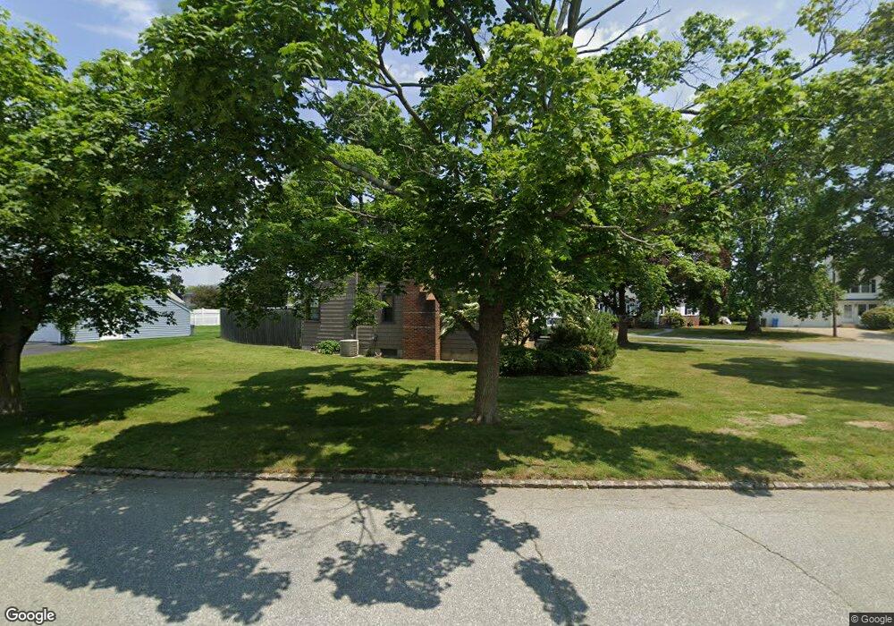 92 Eden Crest Dr, Cranston, RI 02920 - photo 1