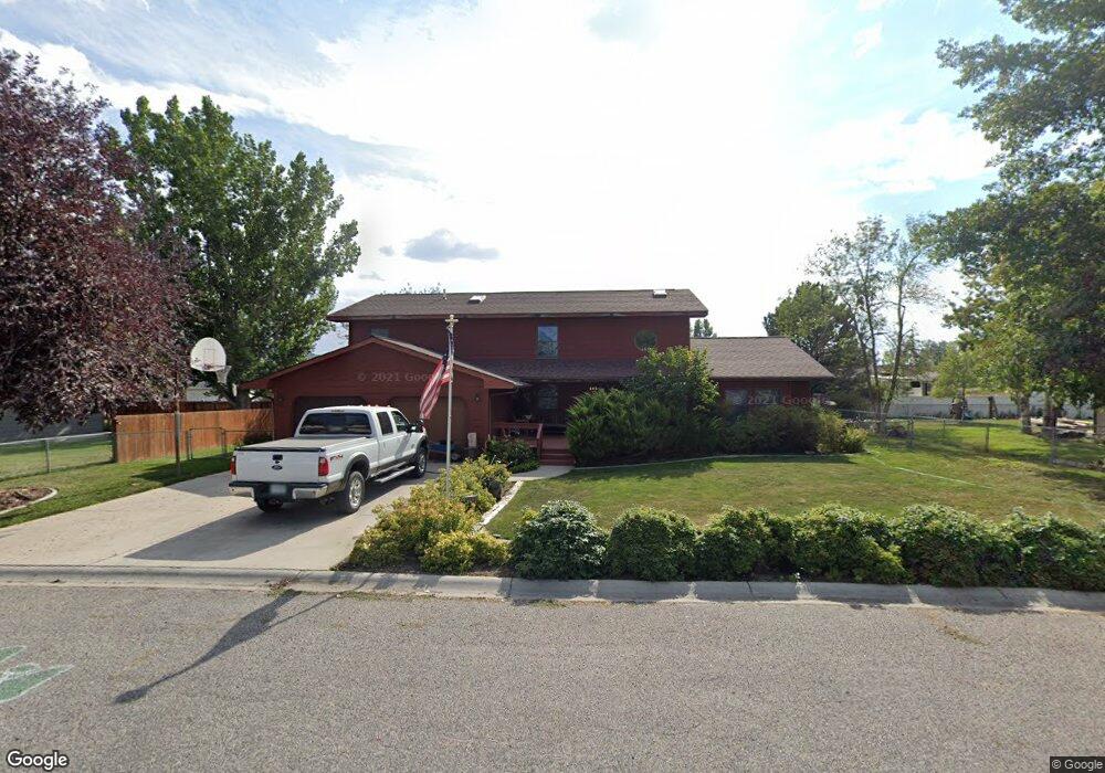 405 Stillwater Dr, Columbus, MT 59019 - photo 1