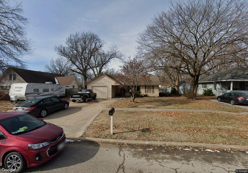 104 N Hogan St, Pryor, OK 74361 - photo 1